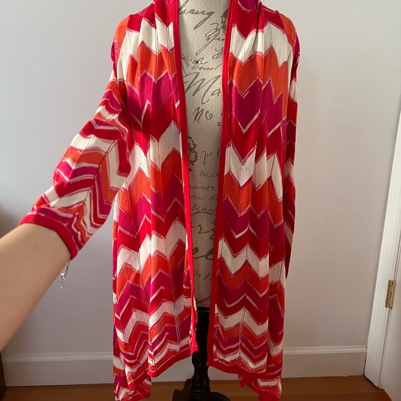 BCBG MAX AZRIA Cardigan - Picture 8 of 10
